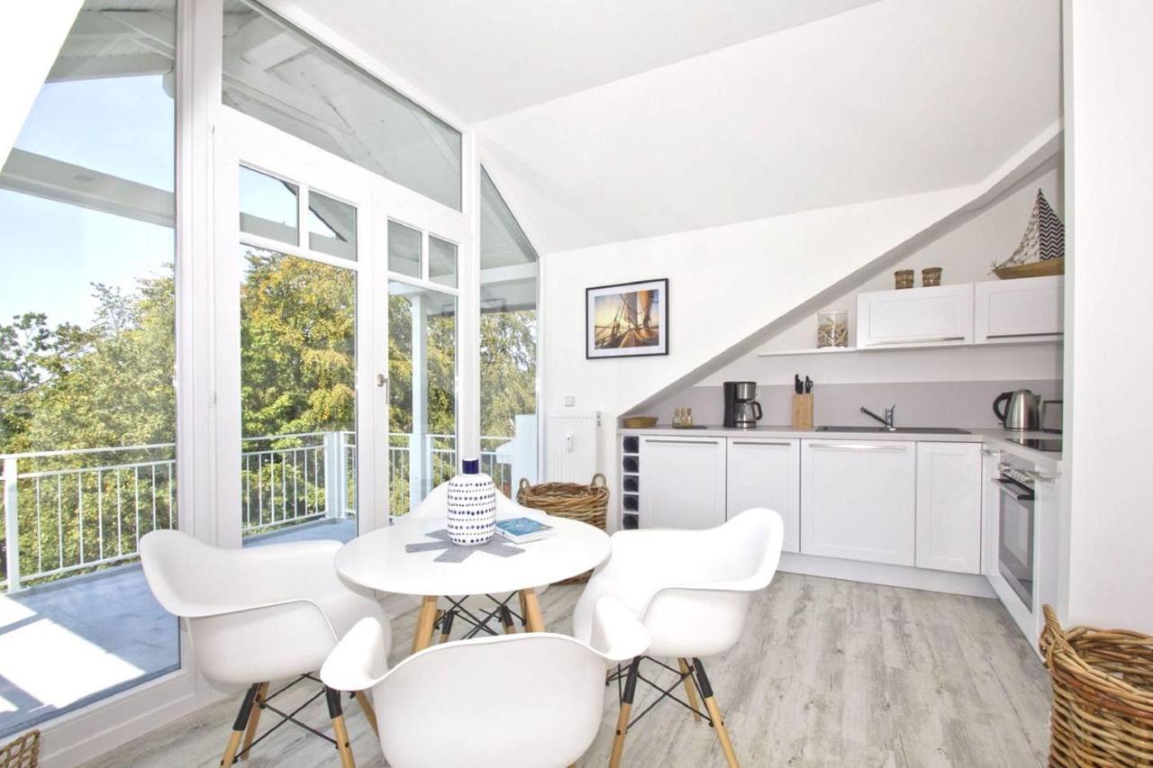 Lietzow Moderne Ferienwohnung Mit Balkon, Meerblick - Ferienresidenz Zwei Boddenfewo 1-5 מראה חיצוני תמונה